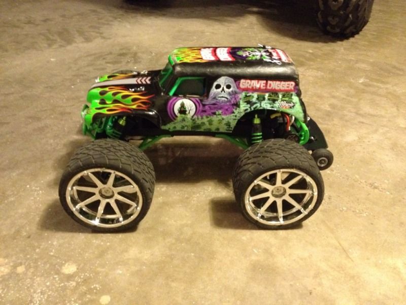 grave digger with foam tires